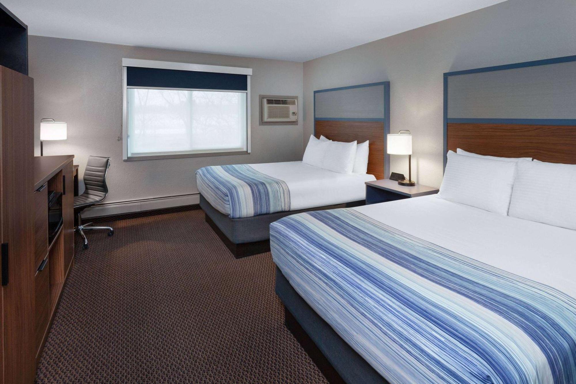 Americinn By Wyndham New Richmond Exteriör bild